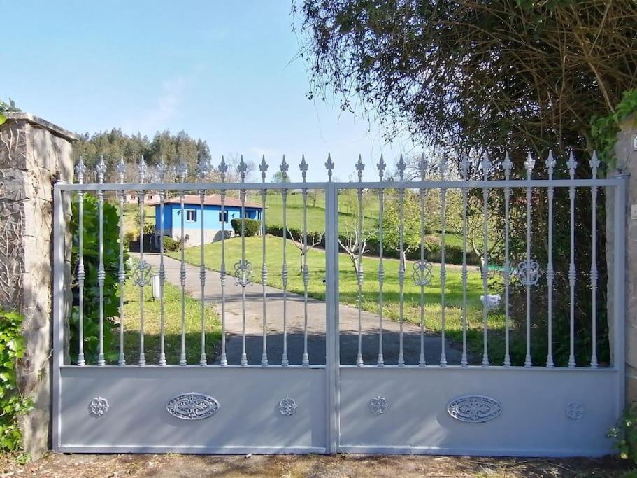 La Casa Azul De Lua Un Lugar Magico Villa Juncedo Dış mekan fotoğraf
